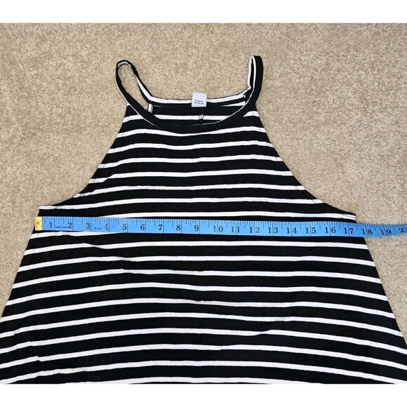 Old Navy Suspended Neck Swing Dress Women's Size M Striped Black White Stretch - Picture 8 of 9